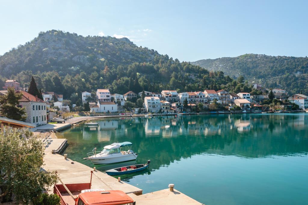 Apartments Galeb Blace Exterior foto
