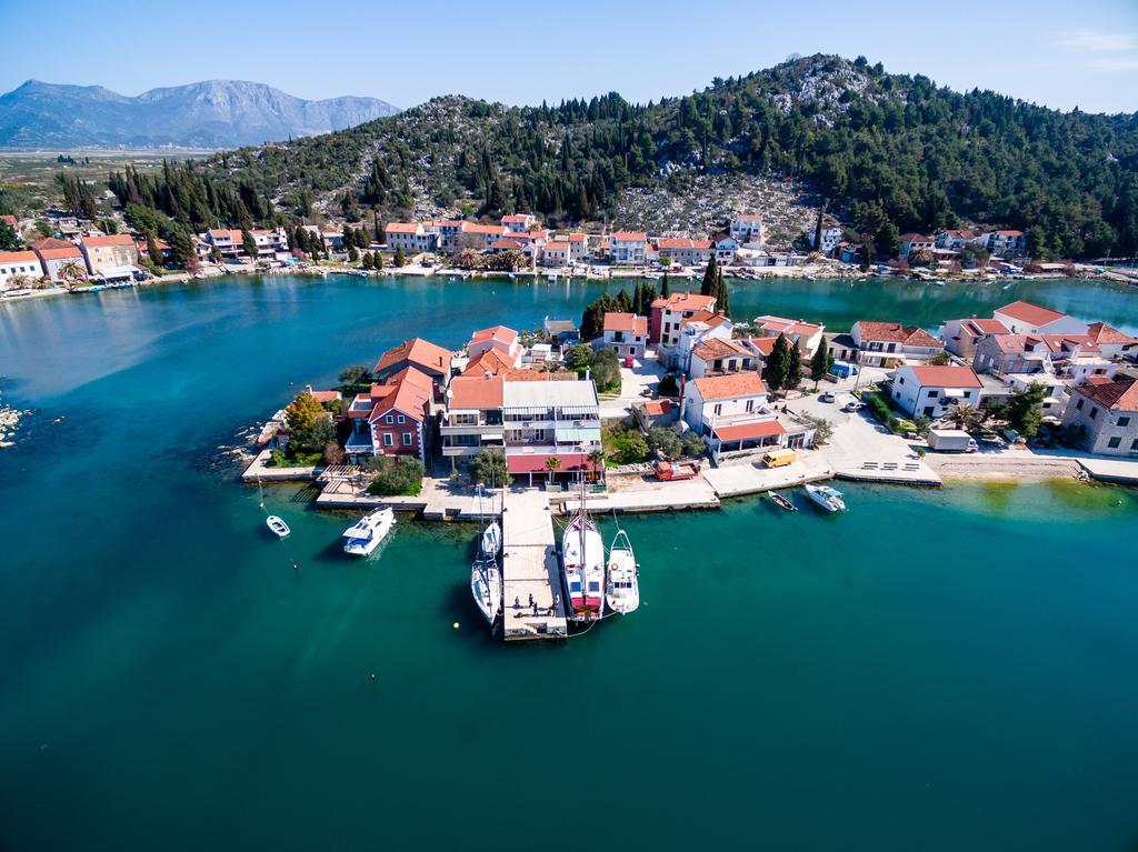 Apartments Galeb Blace Exterior foto